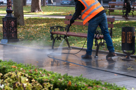 Reasons to hire a pro pressure washer